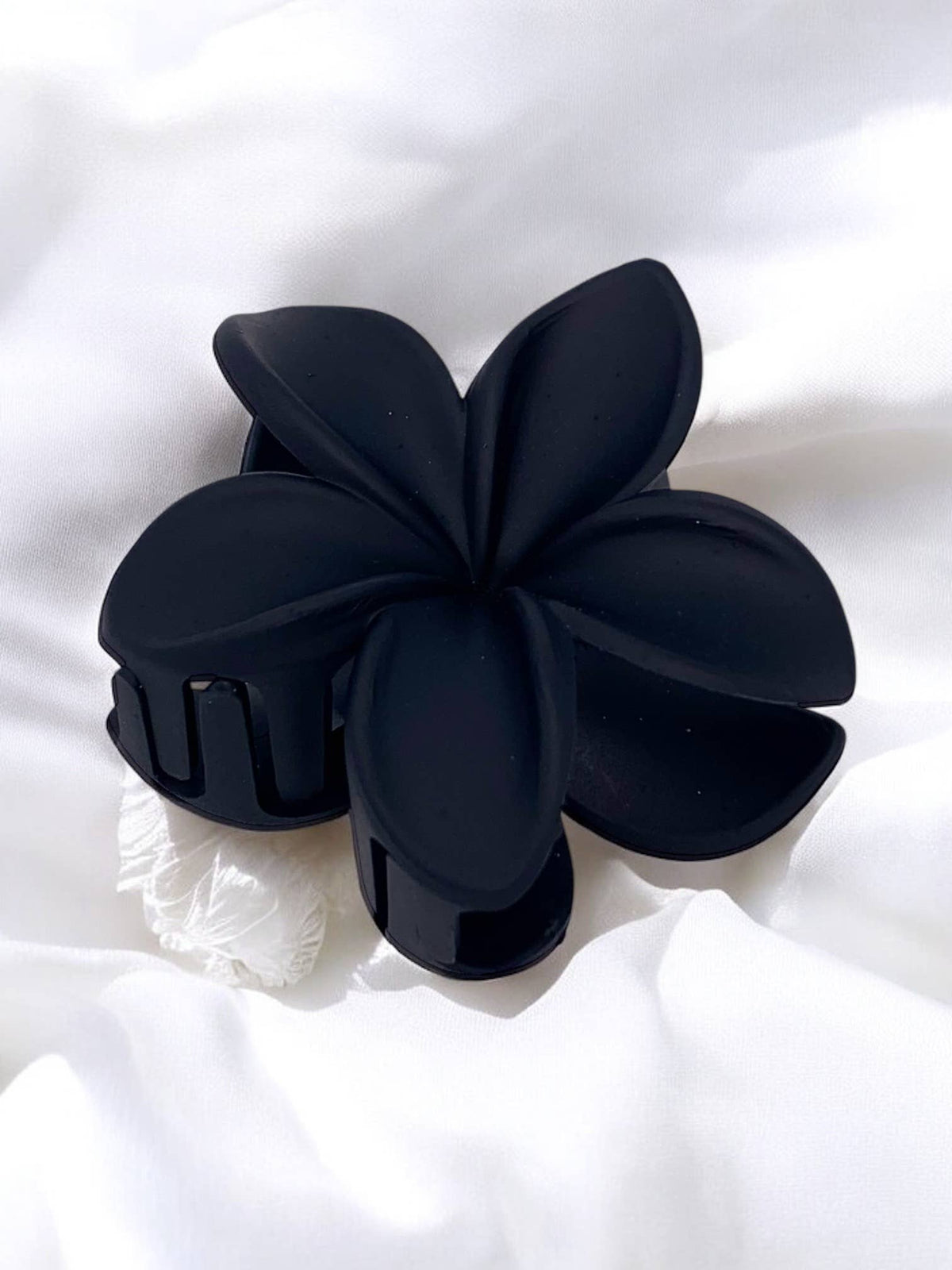YH03 flower-shaped hair clip