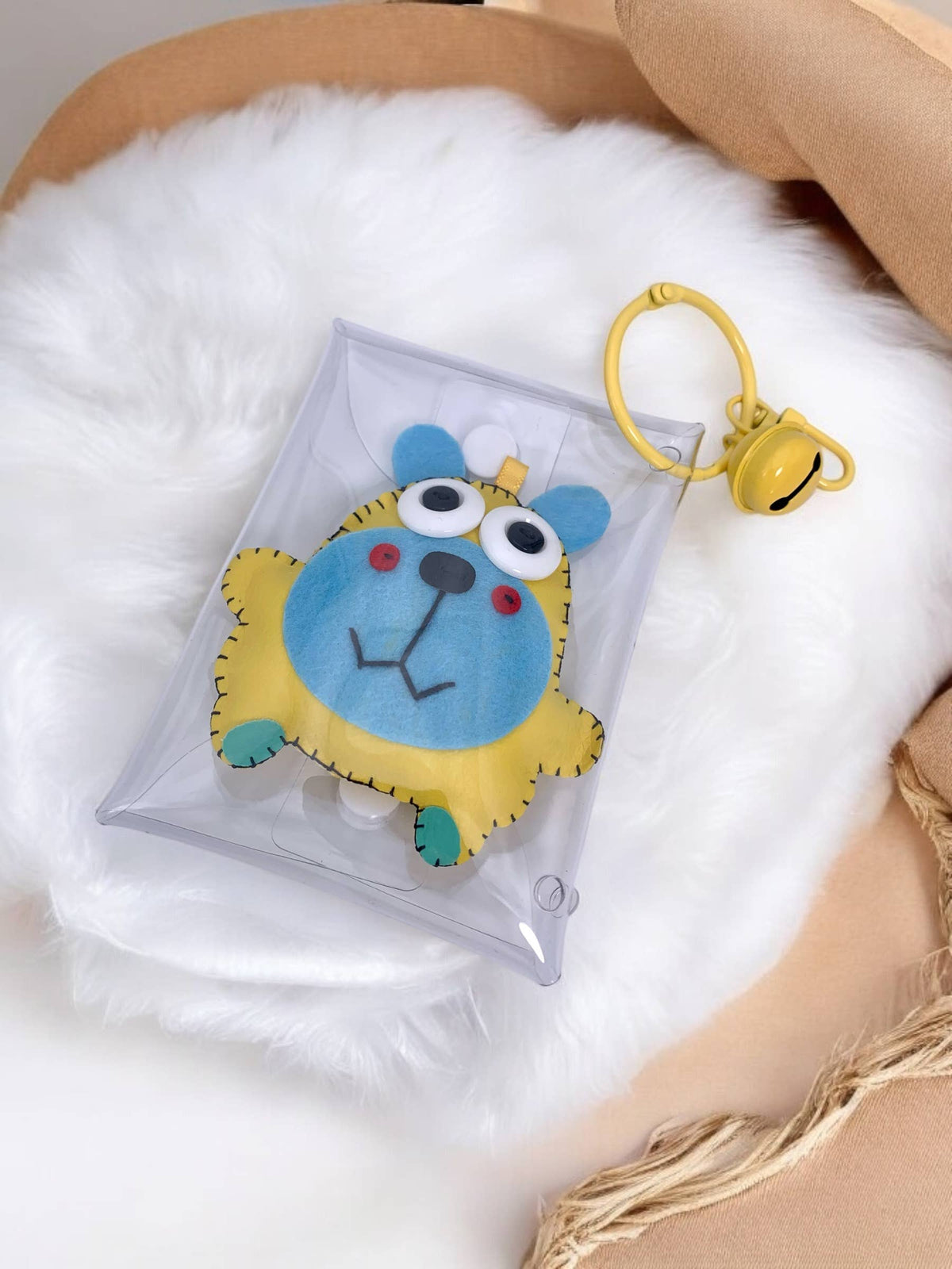 Porte-clé peluche avec clochette JSG54