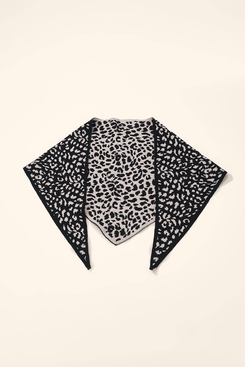 Leopard print triangle scarf FL611DF