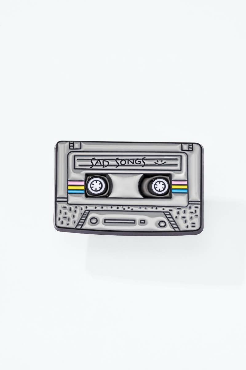 Retro Cassette Resin Pin BHY151XC