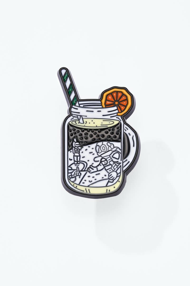 Astronaut Cocktail Resin Pin BHY130XC