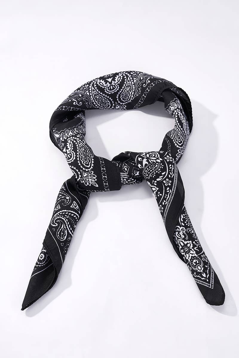 Foulard à motif 65 X 65 CM FL396DF