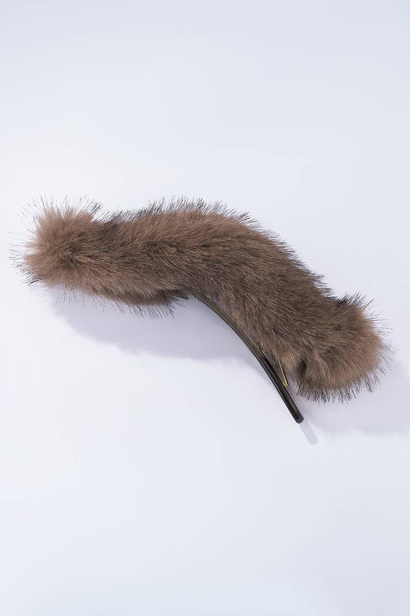 Pince à cheveux en fausse fourrure ZE06