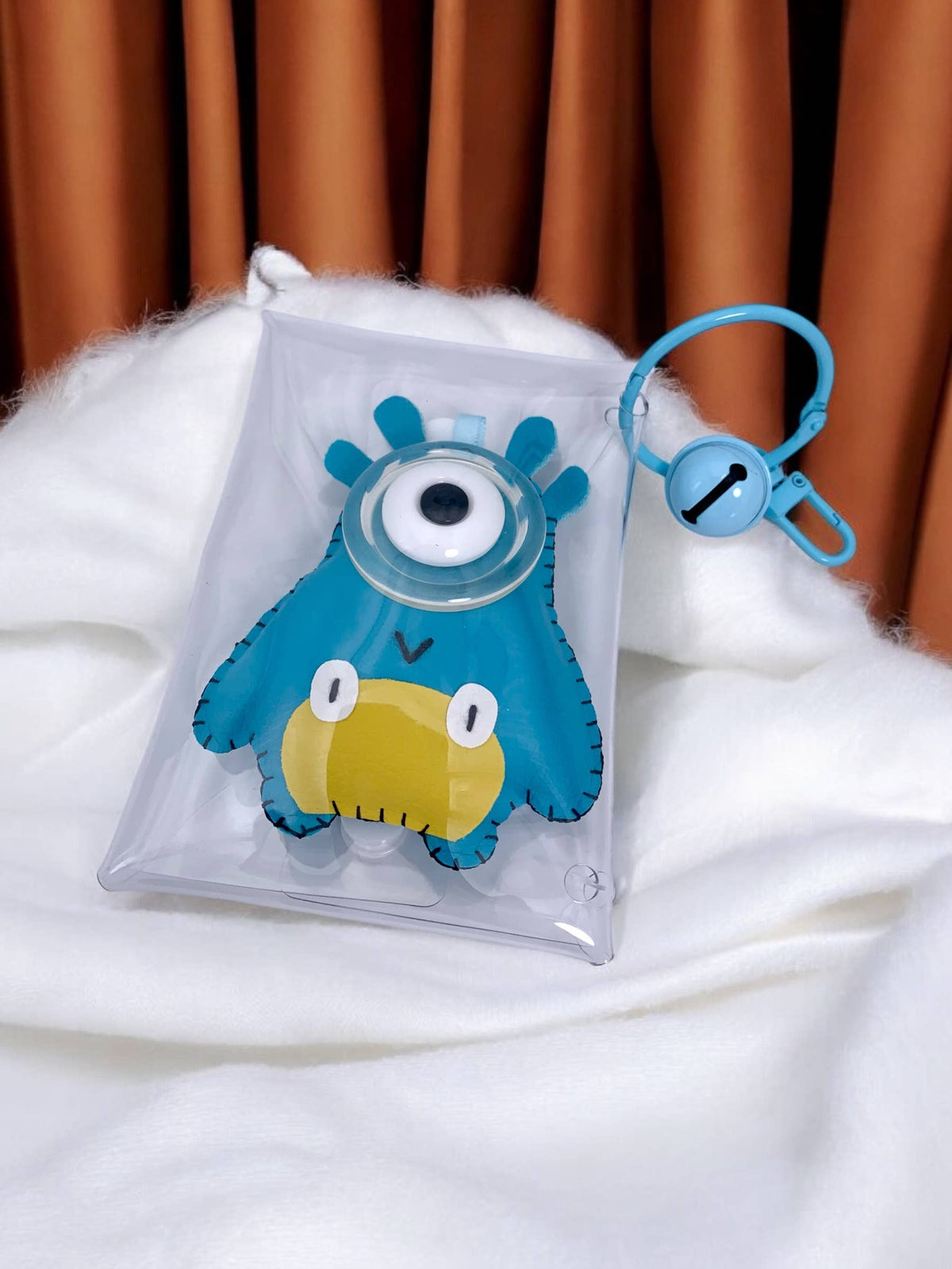 Porte-clé peluche avec clochette JSG26