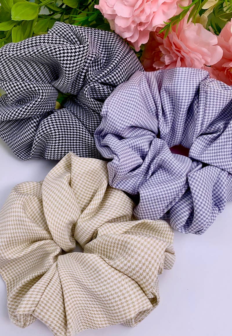 Houndstooth Scrunchie FQ78
