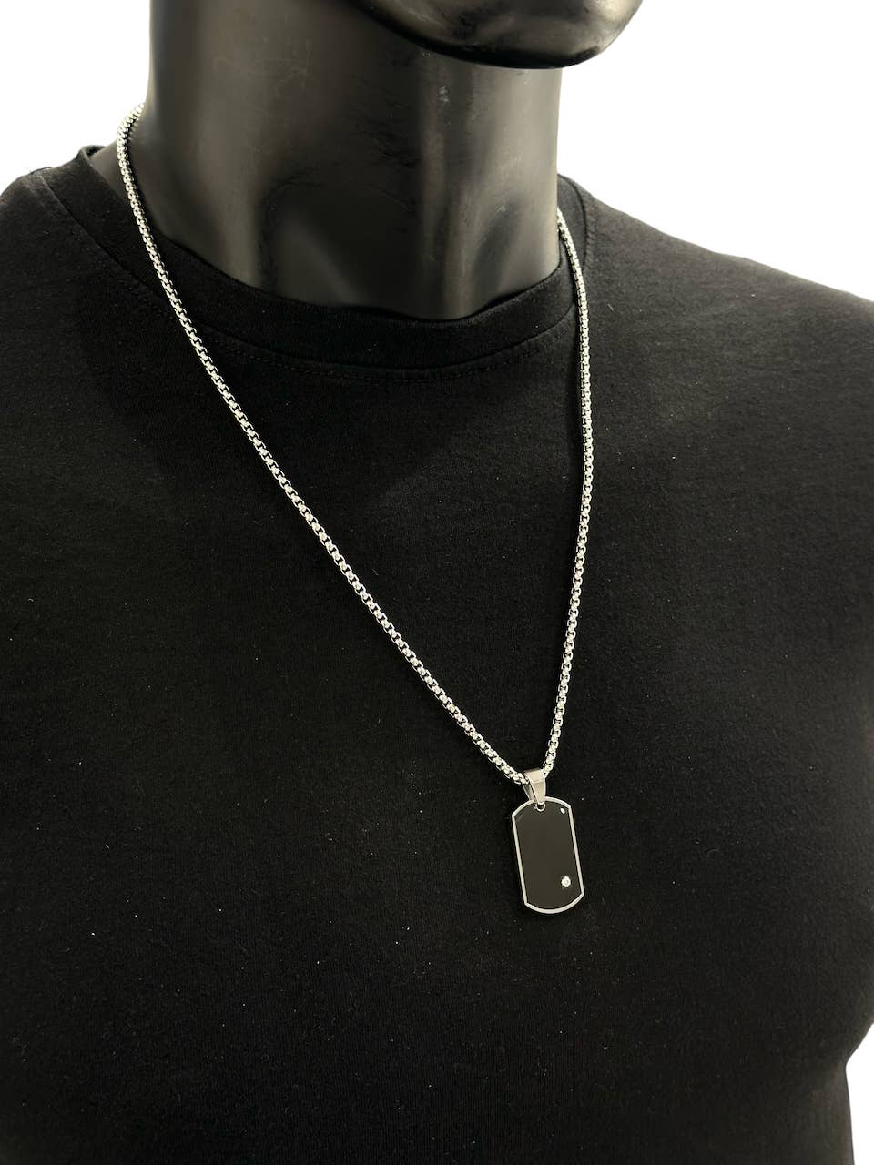 Collier en acier inoxydable 224OP05