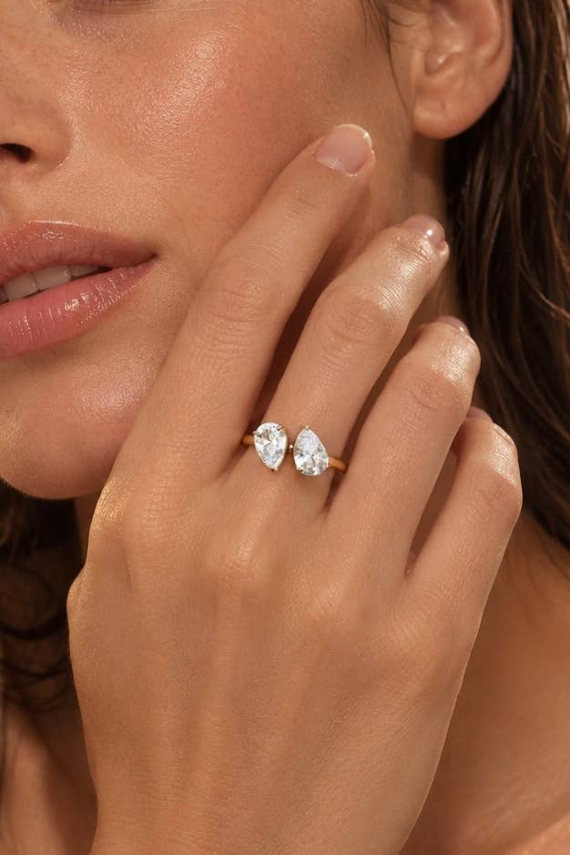 Bague Toi & Moi zircons poire en acier inoxydable 424AQ338