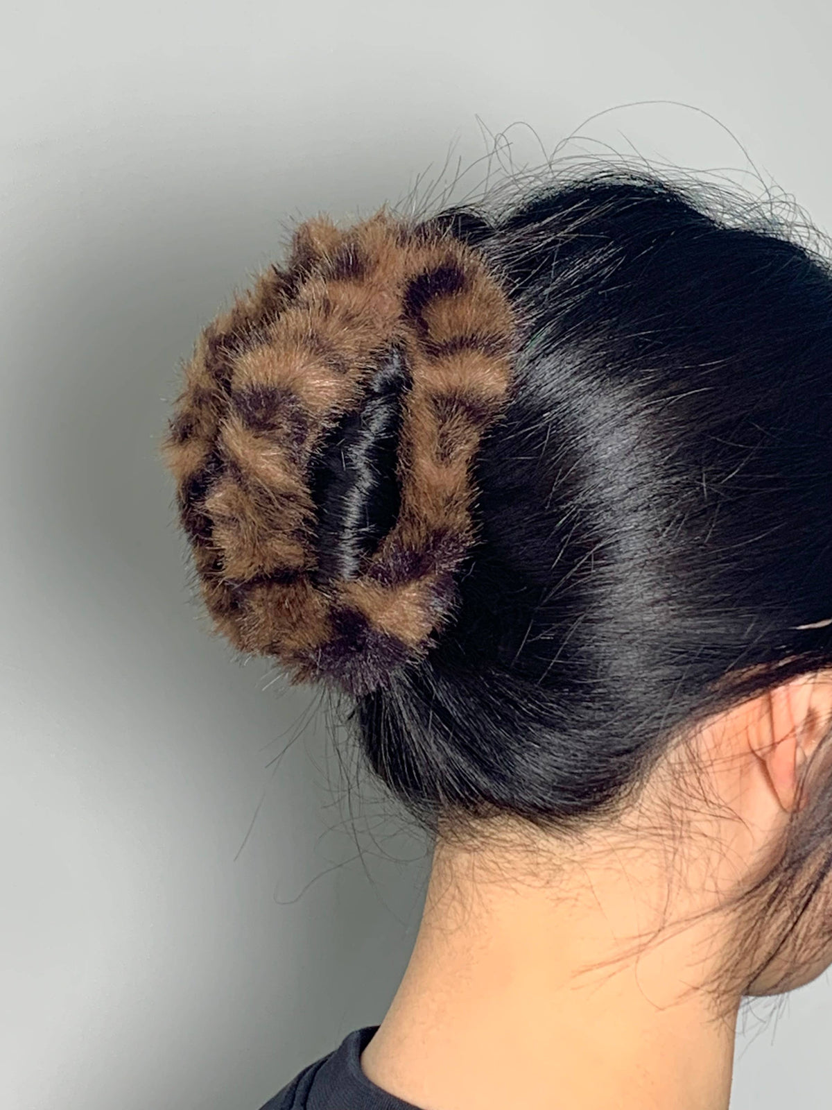 Leopard faux fur hair clip ZE04