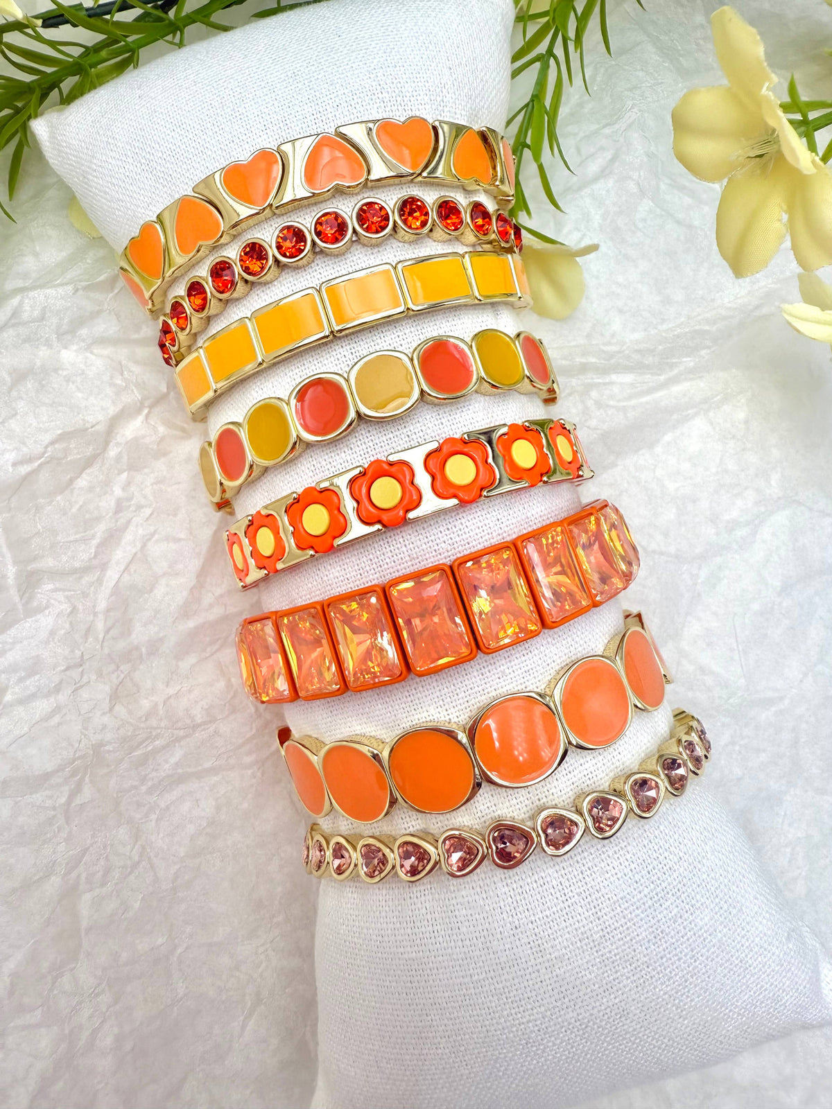 Set de 8 bracelets colorés sans présentoir SET355