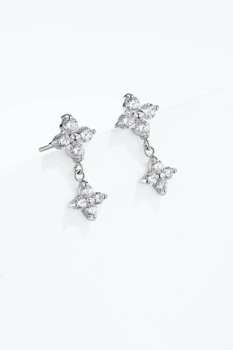 Boucles d’oreilles trèfle zircons en acier 124AQ822
