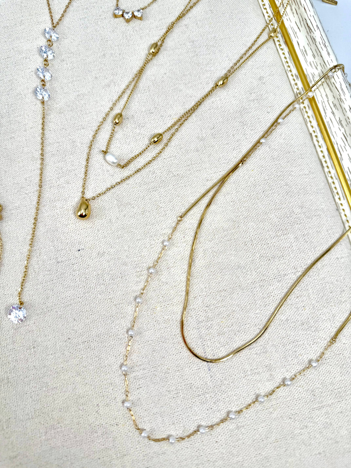 Set of 6 stainless steel necklaces without display stand SET317