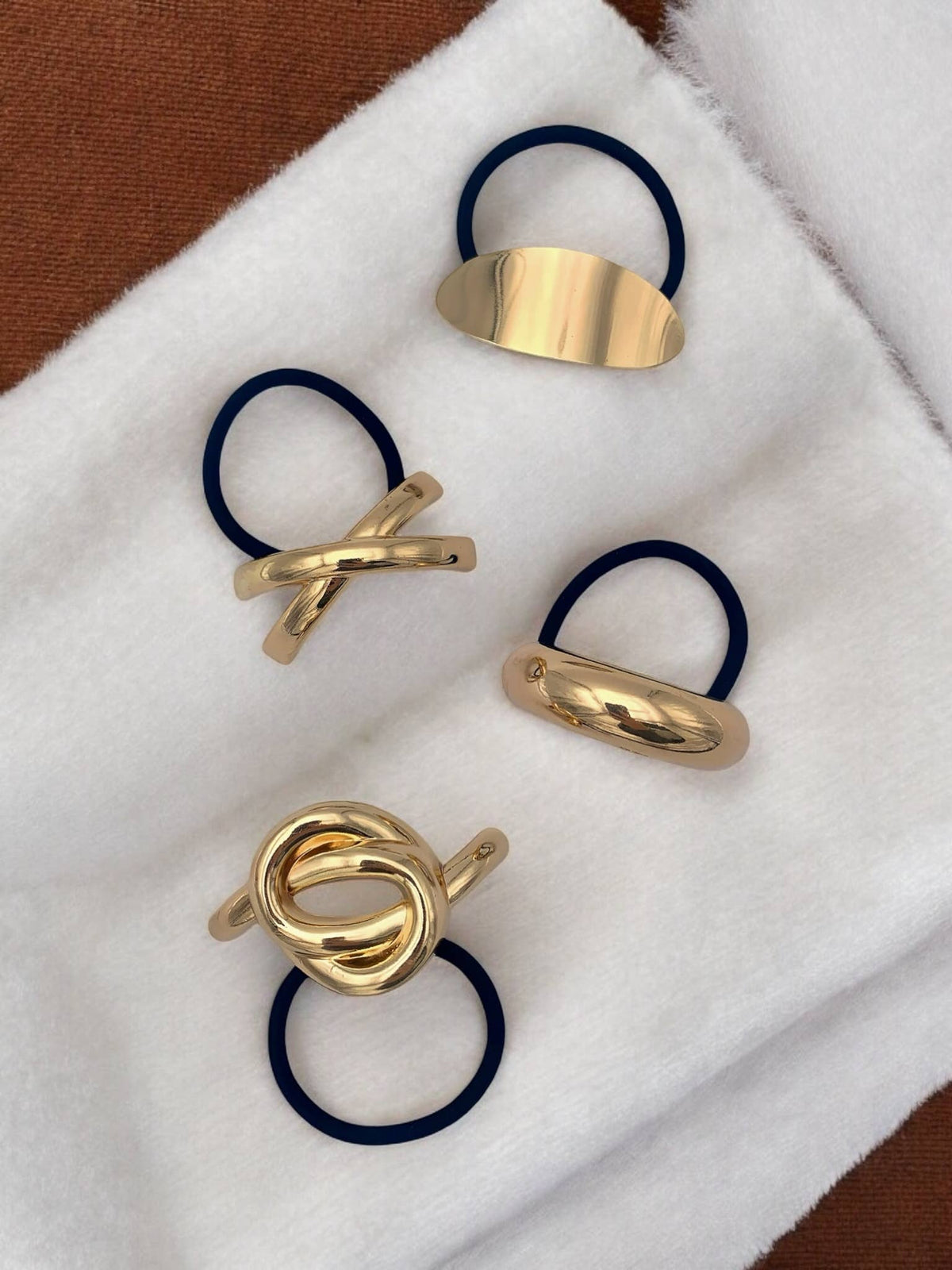 Set of 4 metal hair accessories ST11