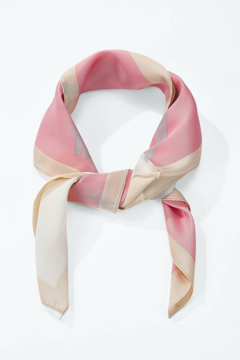 Patterned scarf 70 x 70 cm FL61
