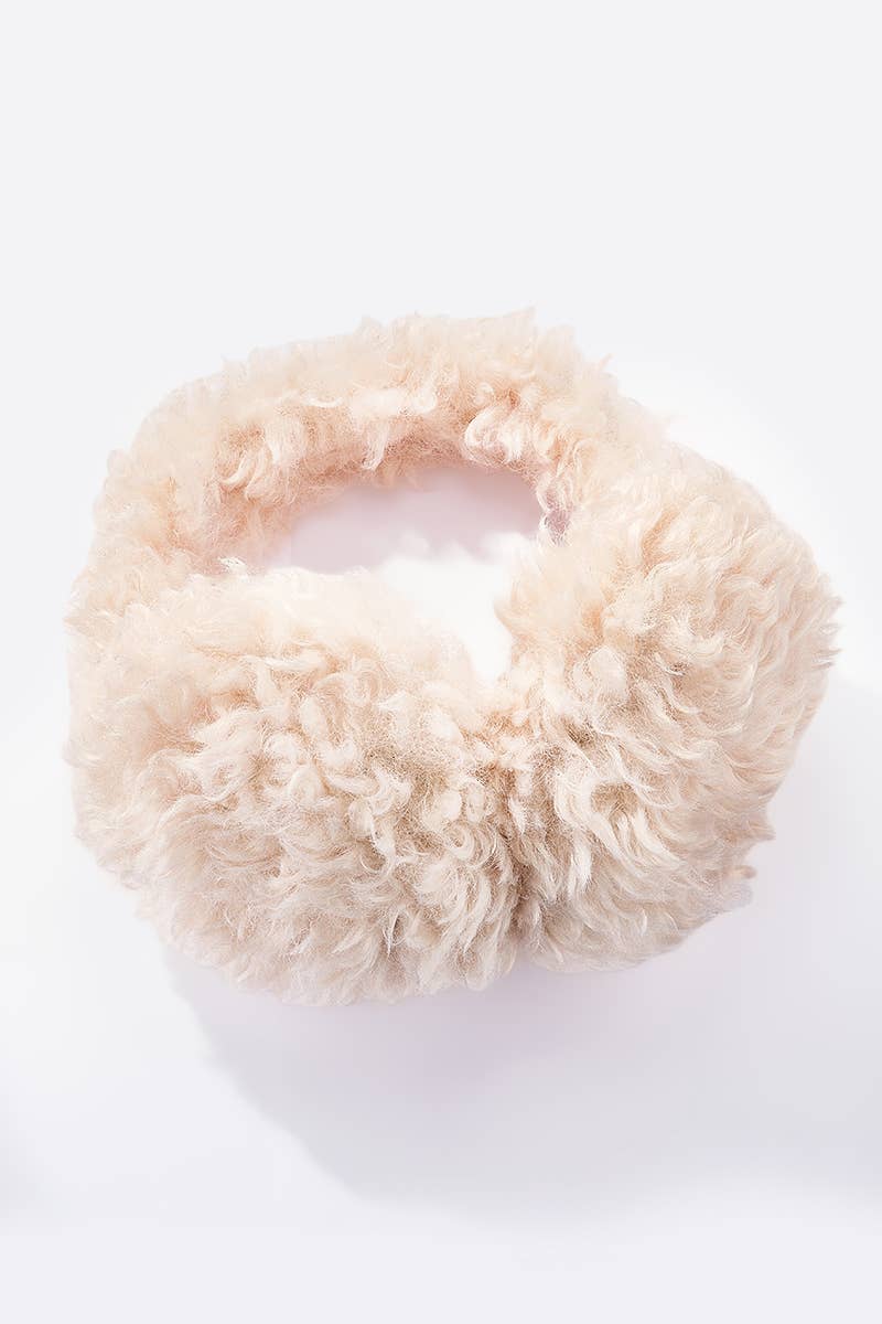 CC11 Faux fur earmuffs