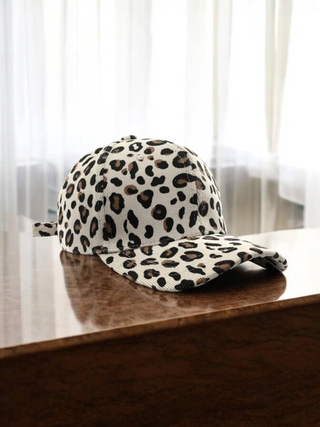 Casquette motif léopard MJ05