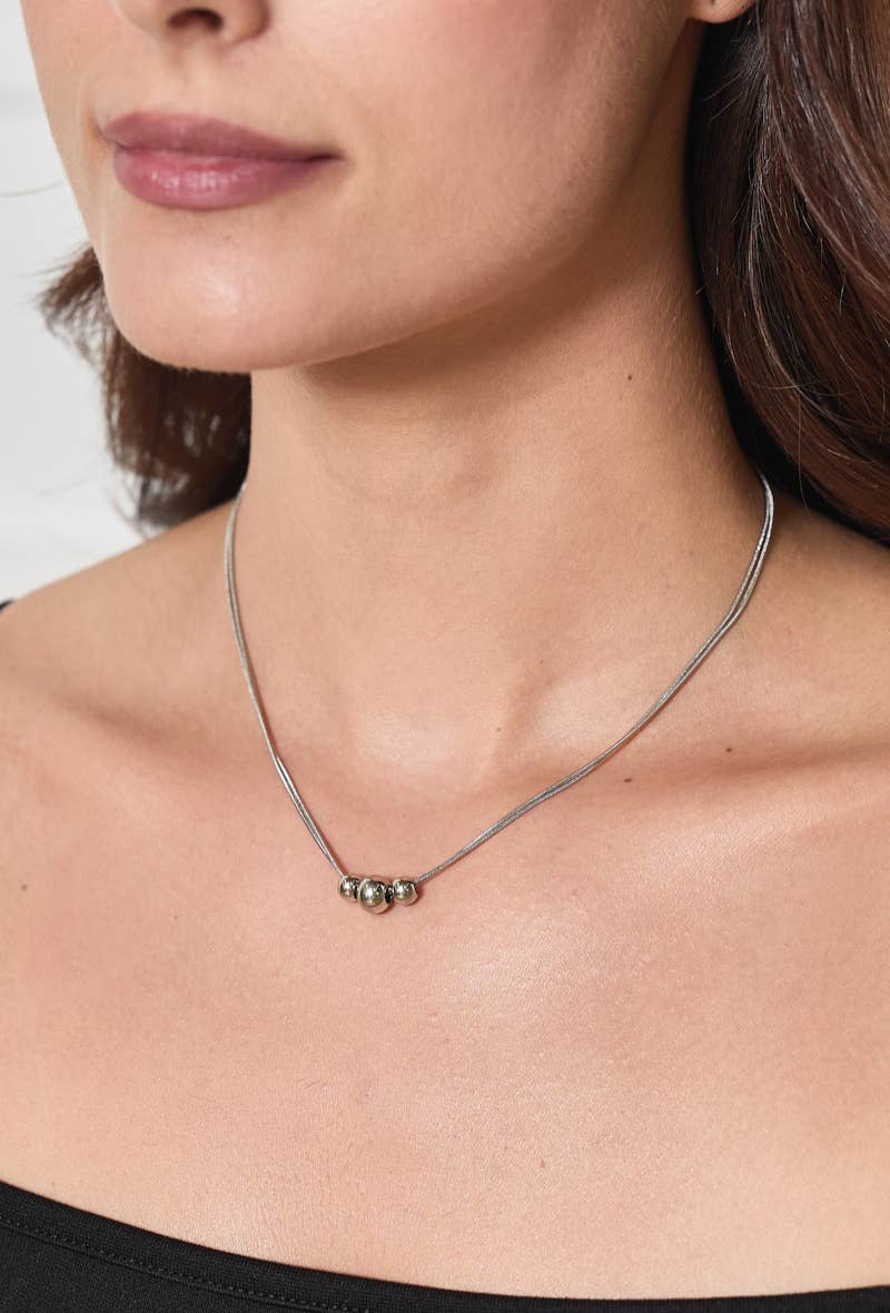 Collier avec boules en acier inoxydable 224DY31