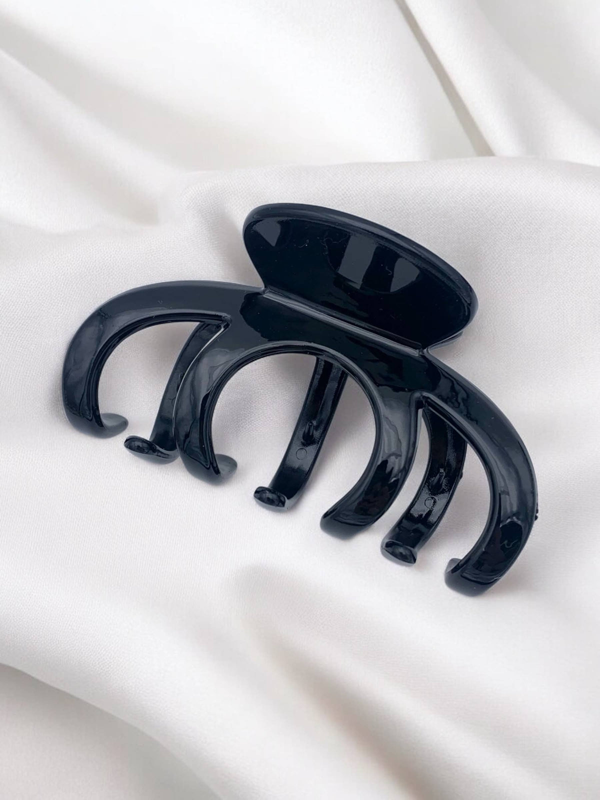 QG04 Varnish hair clip