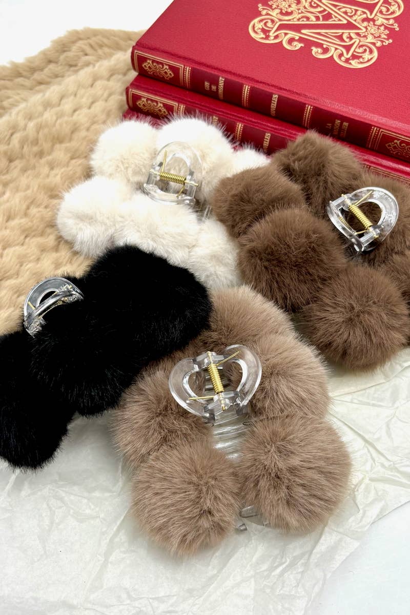 Faux fur hair clip YH206YJ