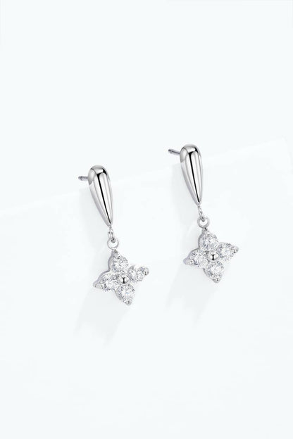 Boucles d’oreilles pendantes trèfle en acier 124AQ816