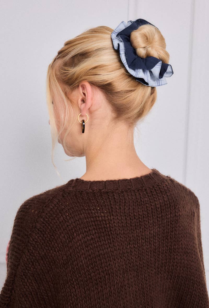 FQ76 Striped Scrunchie