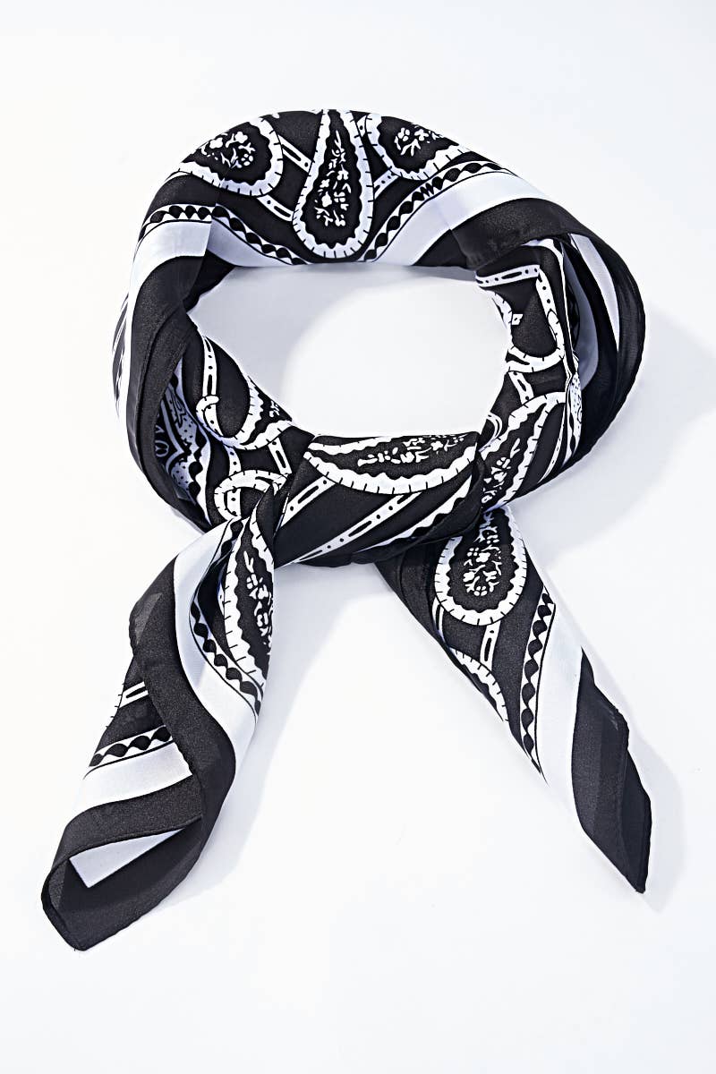 Foulard à motif 70x70 cm FL35