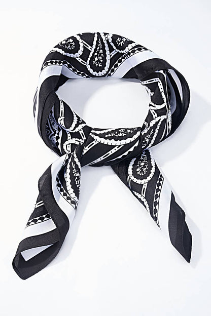 Foulard à motif 70x70 cm FL35