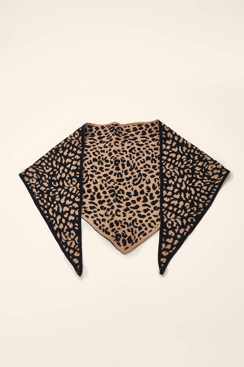 Leopard print triangle scarf FL611DF