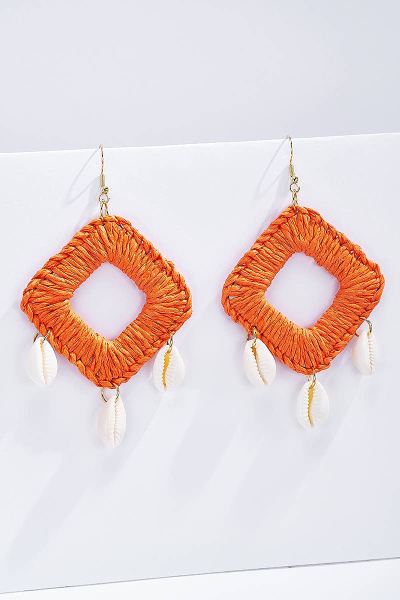 Straw earrings with steel stud 124NN04