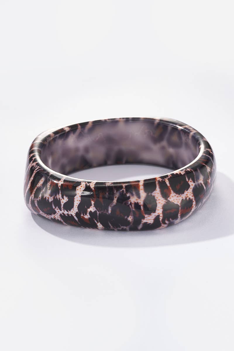Resin bangle bracelets 324JJ11