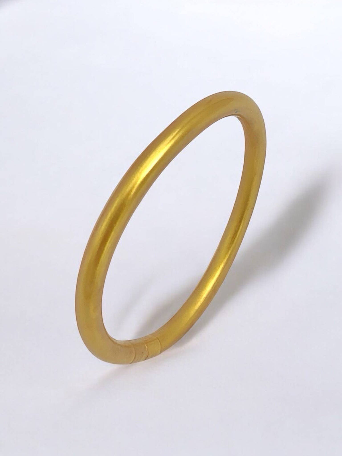 Bangle bracelet 324CA03