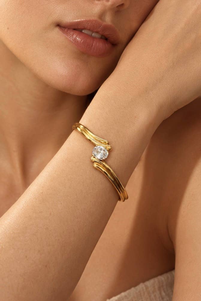 Bracelet jonc fin à zircon en acier inoxydable 324AQ537