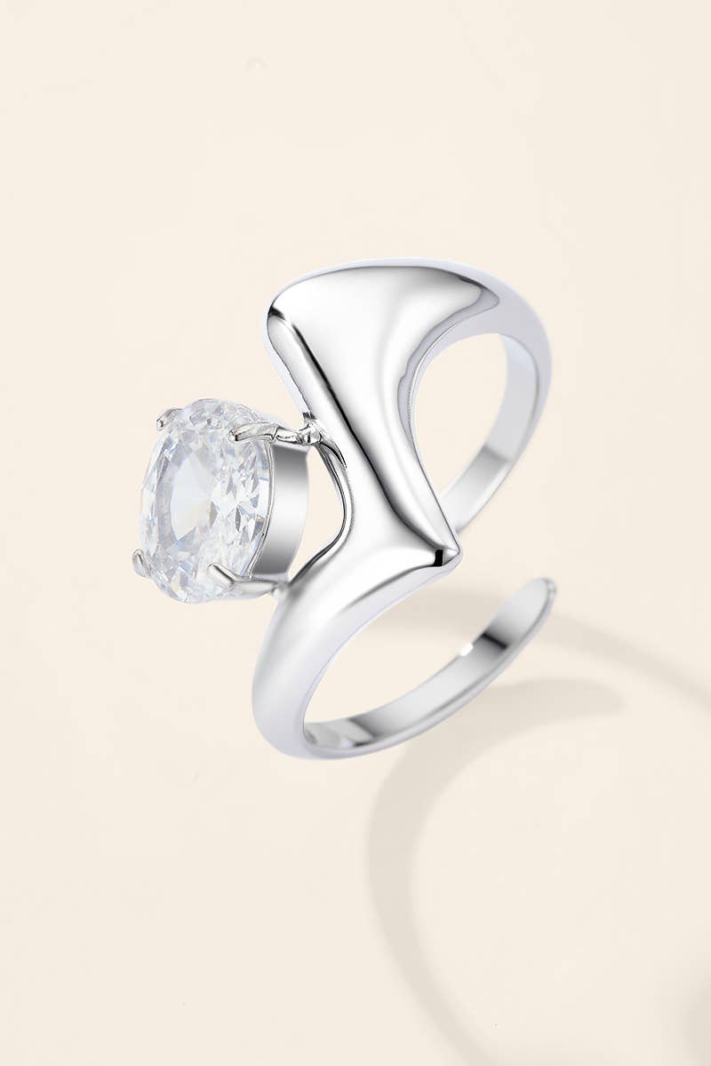 Stainless steel V-shaped solitaire ring 424AQ322
