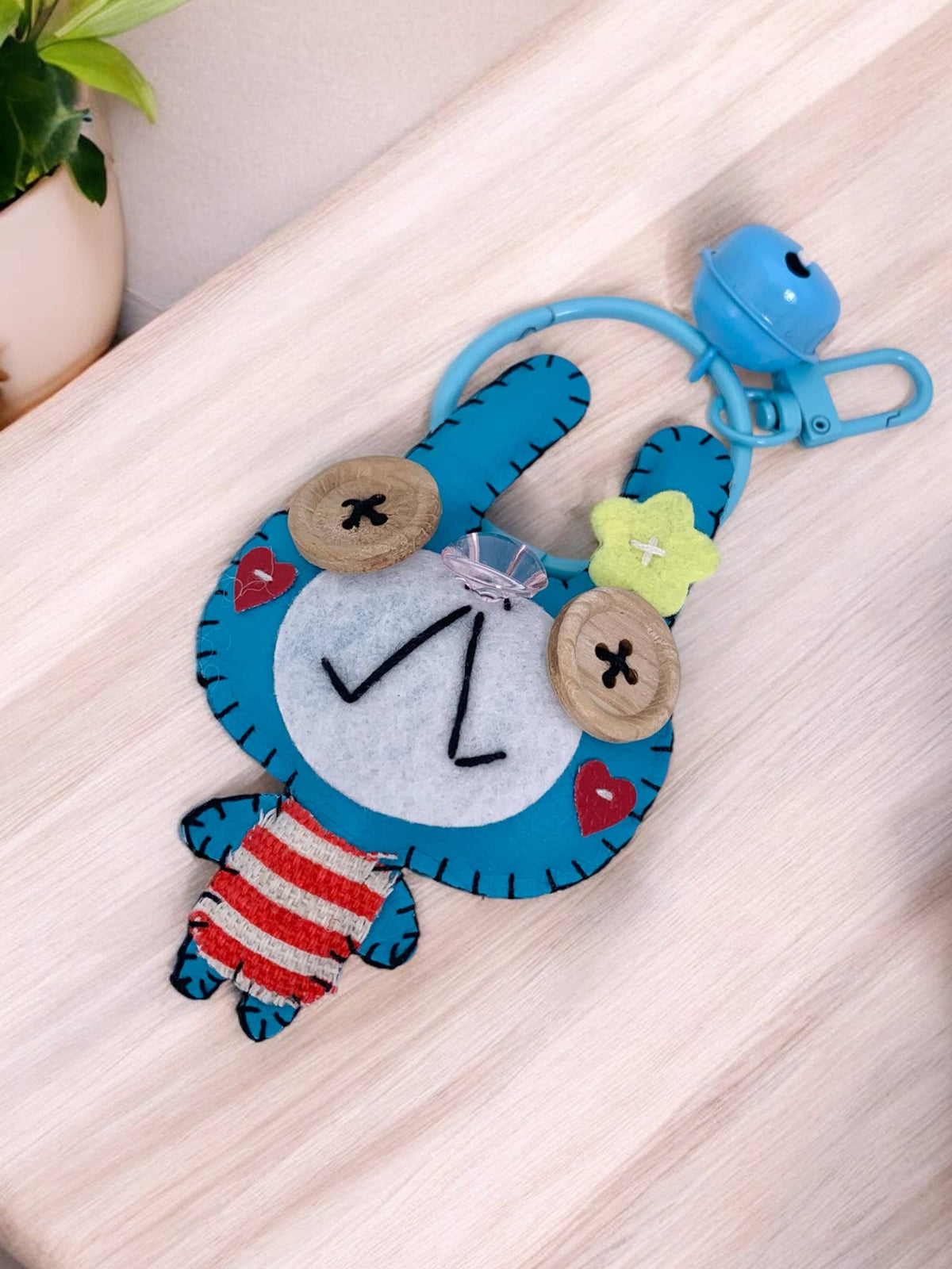 Porte-clé peluche avec clochette JSG22