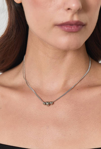 Collier avec boules en acier inoxydable 224DY31