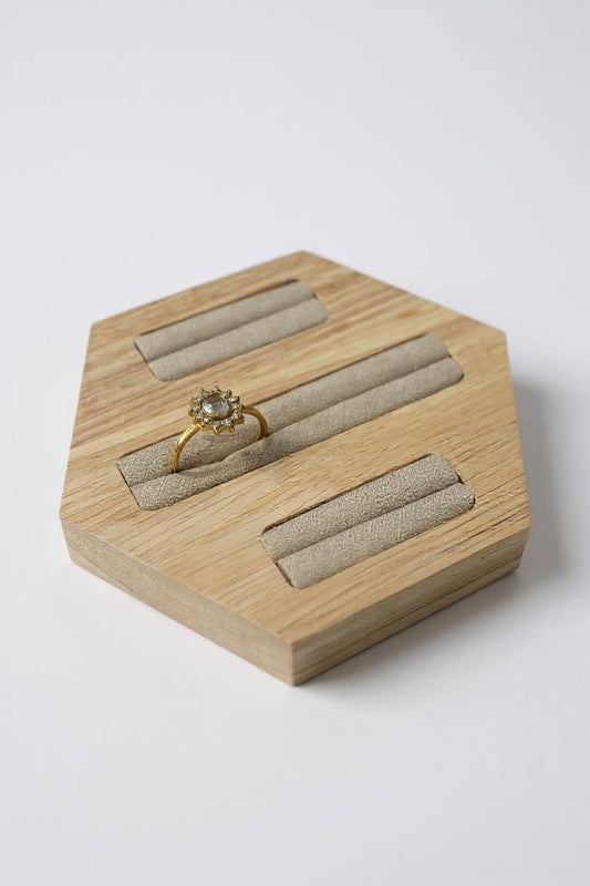 Présentoir à bagues hexagonal en bois RY38