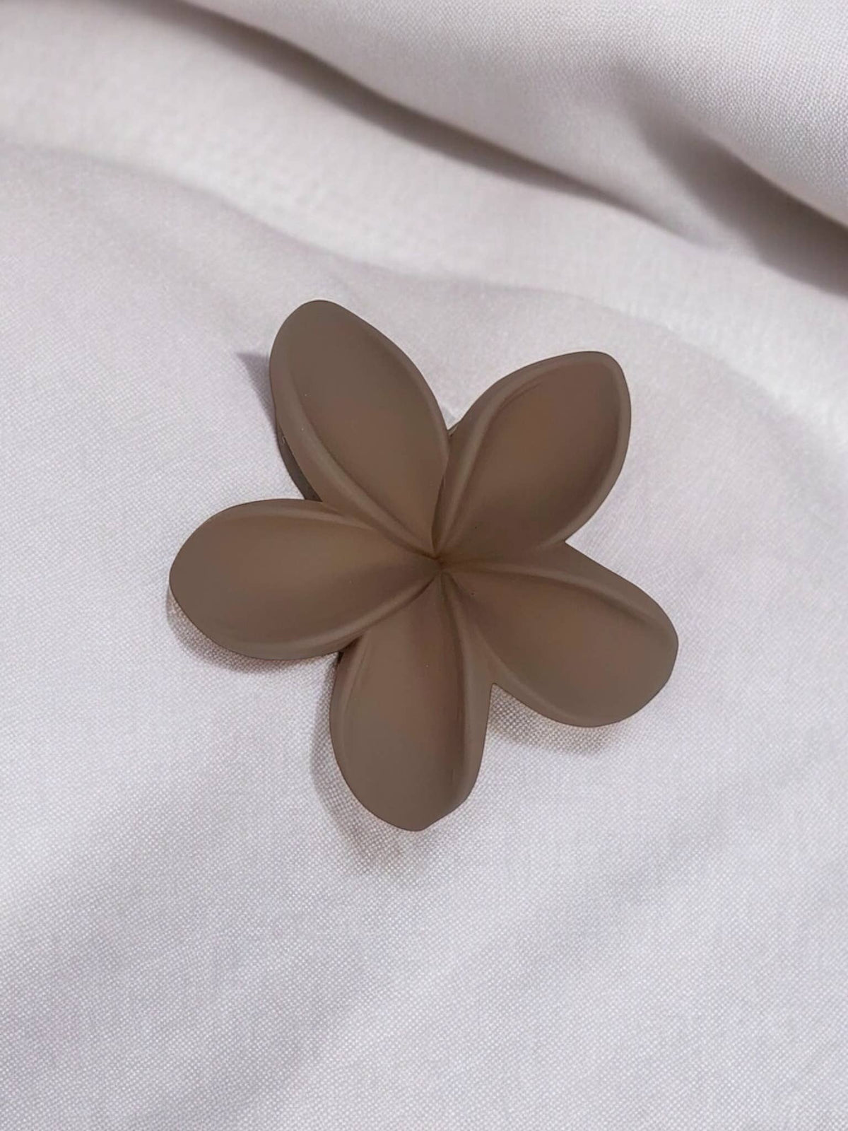 YH03 flower-shaped hair clip