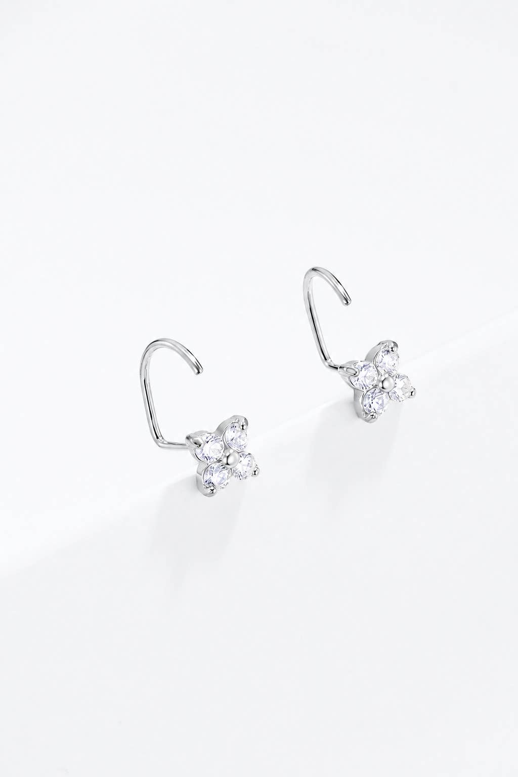 Boucles d'oreilles trèfle en acier inoxydable 124AQ730