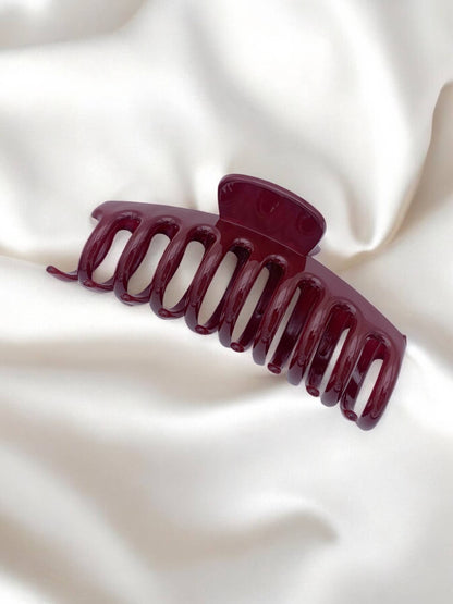 QG03 Varnished hair clip
