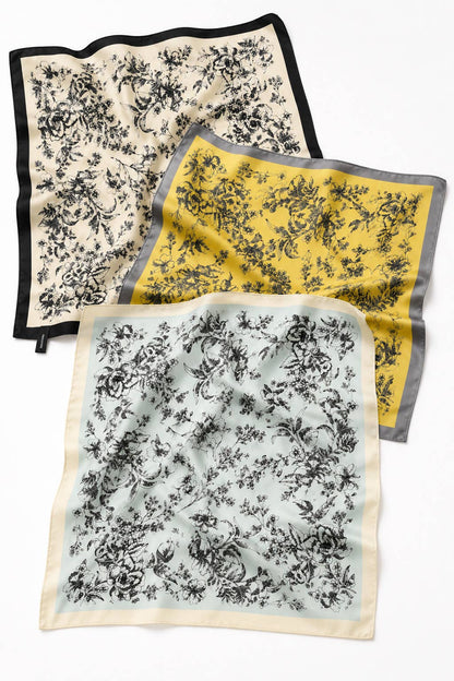 Patterned scarf 70 x 70 cm FL53