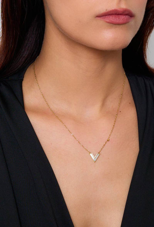 Collier fin V avec nacre en acier inoxydable 224DY20