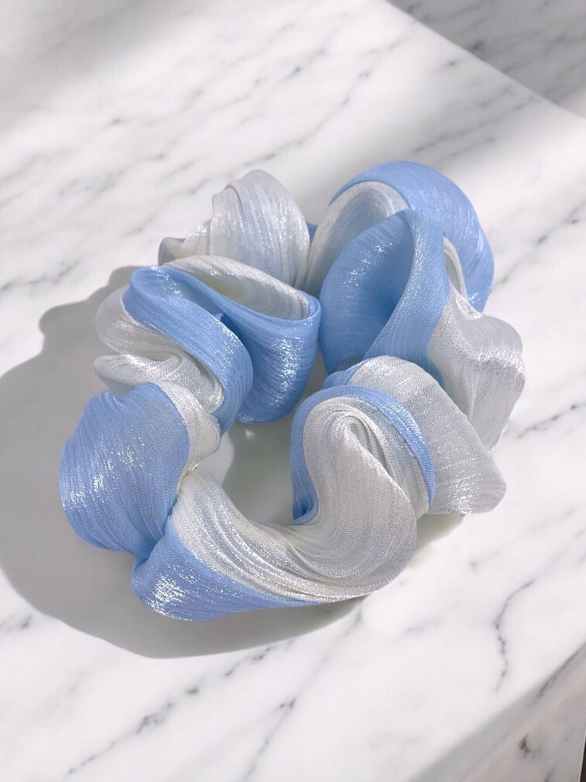 Wavy Satin Scrunchie FQ26