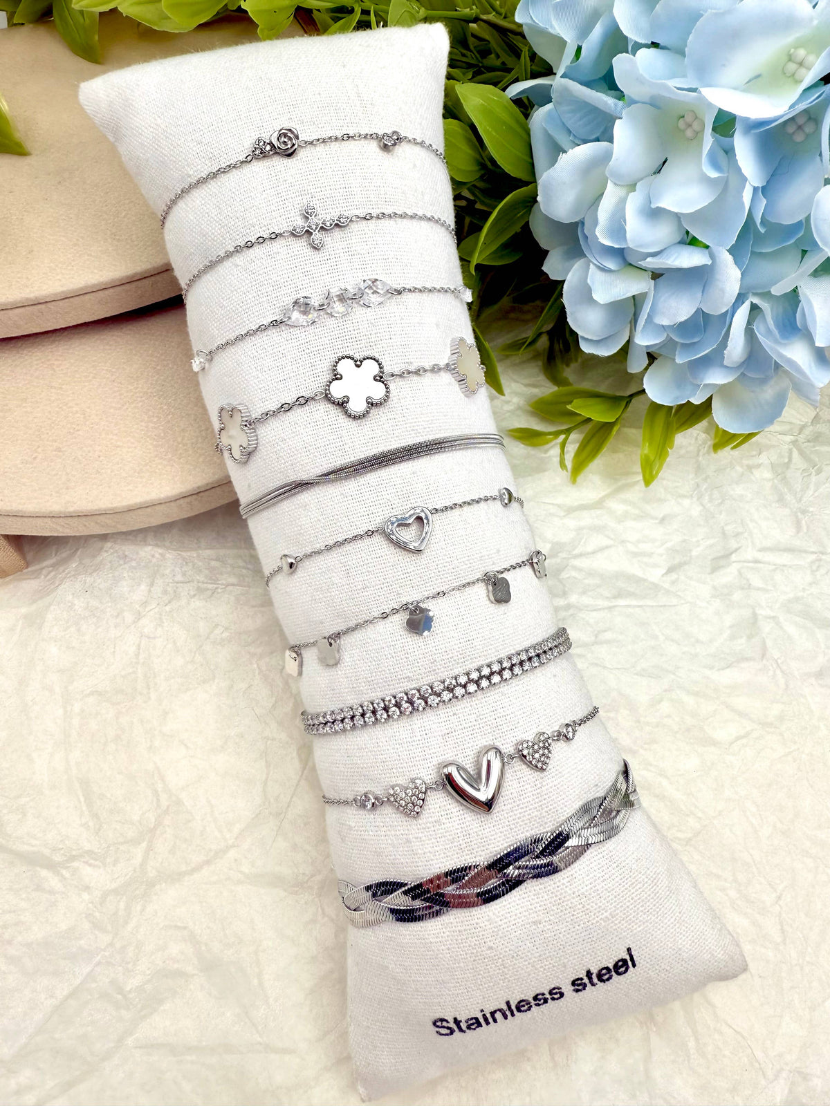 Set 10 bracelets en acier inoxydable sans présentoir SET340