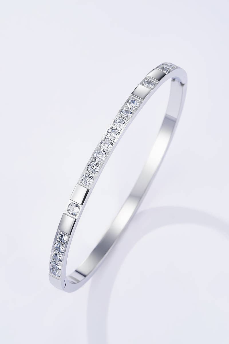 Stainless steel bangle bracelet 324AQ304