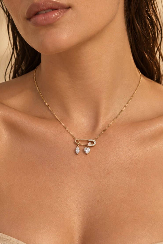 Collier épingle à nourrice et zircons en acier 224AQ391