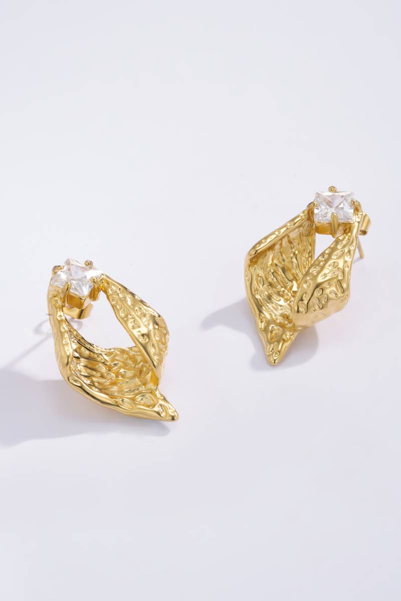 Textured earrings with pearl 124AQ130