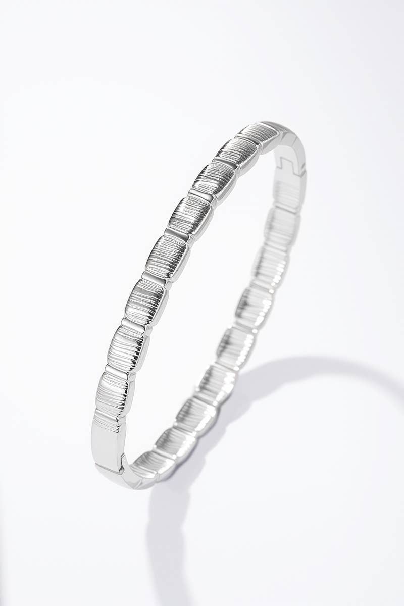 Stainless steel bangle bracelet 324AQ287