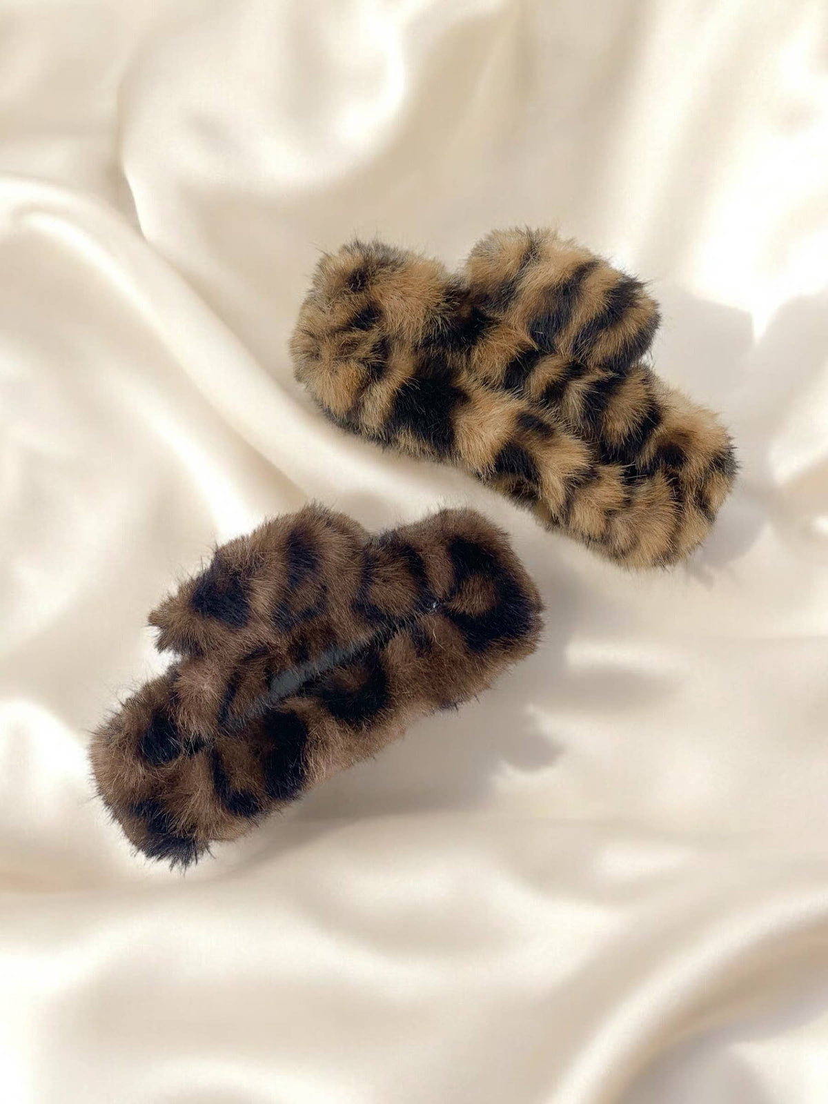 Leopard faux fur rectangular hair clip ZE08