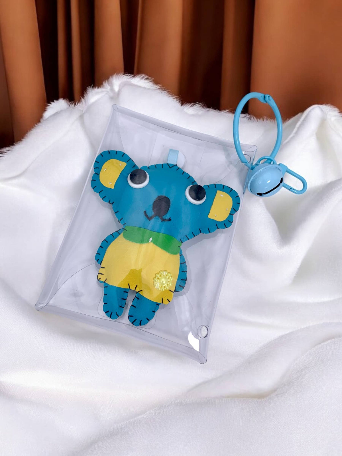 Porte-clé peluche avec clochette JSG40