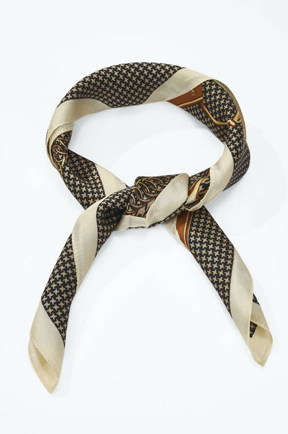 Foulard à motif 70 x 70 cm FL58