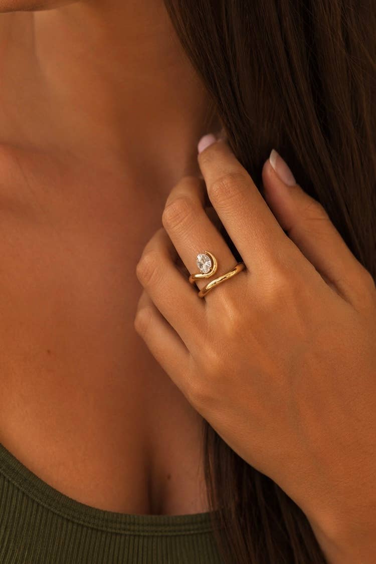Intertwined stainless steel solitaire ring 424AQ348